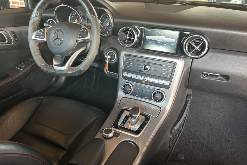 MERCEDES SLC 180 AMG LINE 9G TRONIC ROADSTER