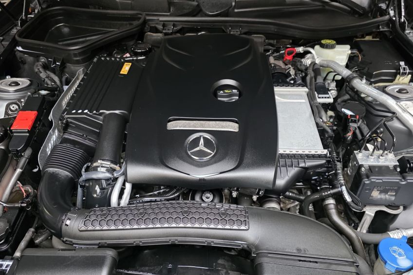 MERCEDES SLC 180 AMG LINE 9G TRONIC ROADSTER