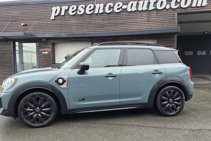 MINI MINI COUNTRYMAN II (2) (F60) COOPER SE ALL4 125+95 BVA6