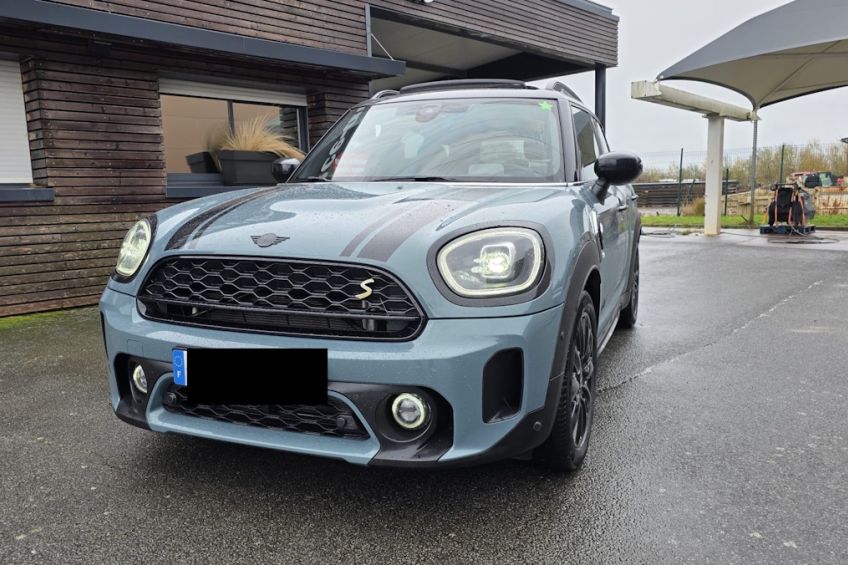 MINI MINI COUNTRYMAN II (2) (F60) COOPER SE ALL4 125+95 BVA6