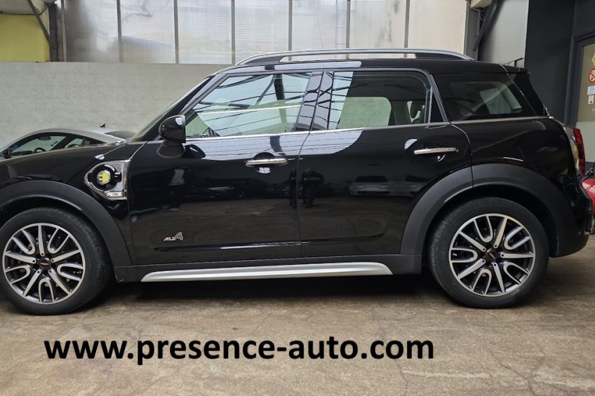 BMW MINI COUNTRYMAN COOPER SE ALL4 CHILI 136+88 BVA