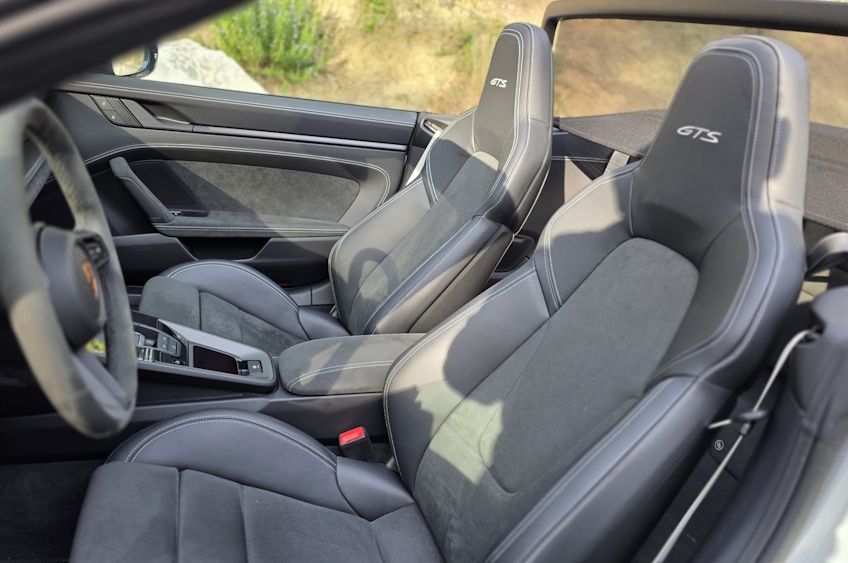 PORSCHE 992 3.0 480 GTS CBARIOLET PDK8 NEW MODEL