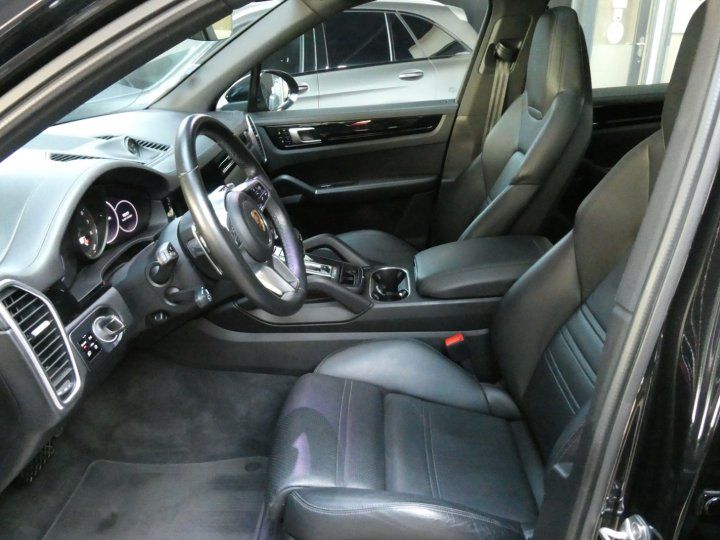 PORSCHE CAYENNE II 3.0 V6 462CH E-HYBRID (9YA)